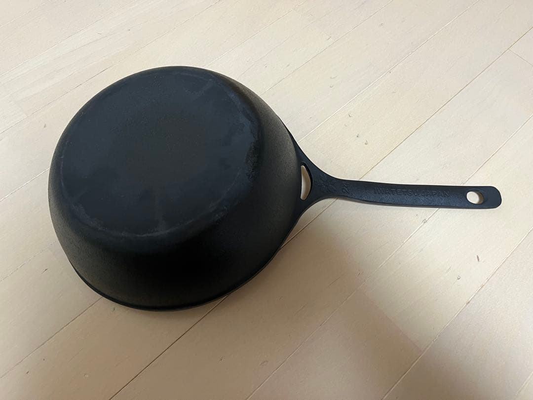 岩鉄鉄器　ダクタイルディープパン24