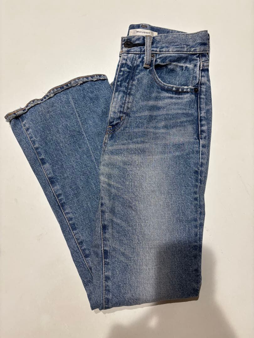 moussy フレアデニム　23インチ
