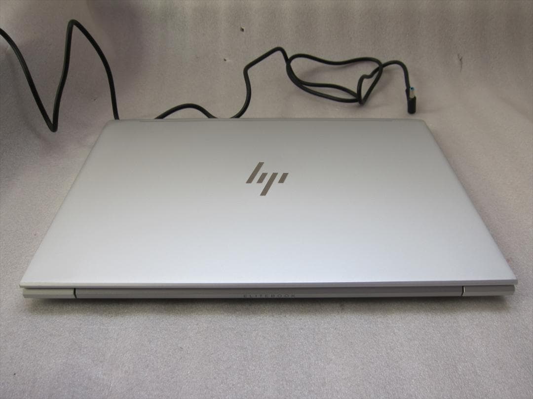 HP13世代Core i5-1335U/16GB/SSD/13.3型フルHD
