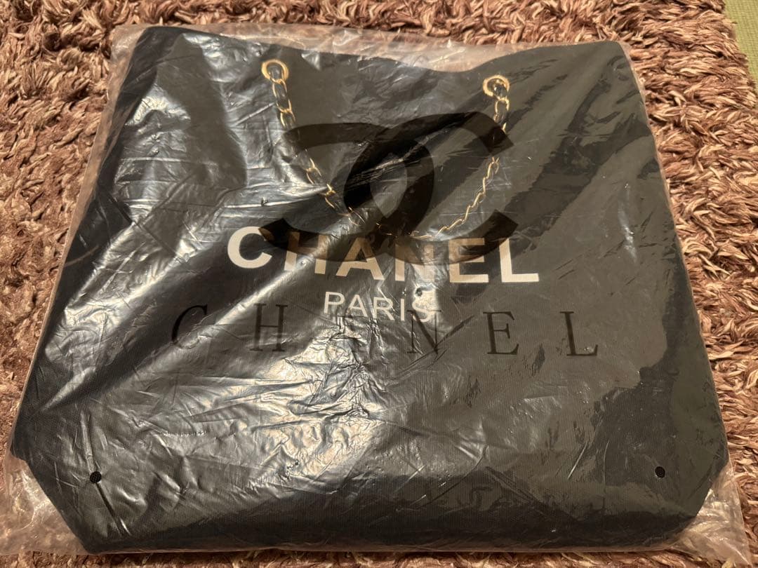 美品CHANEL ロゴ入り ブラックトートバッグ