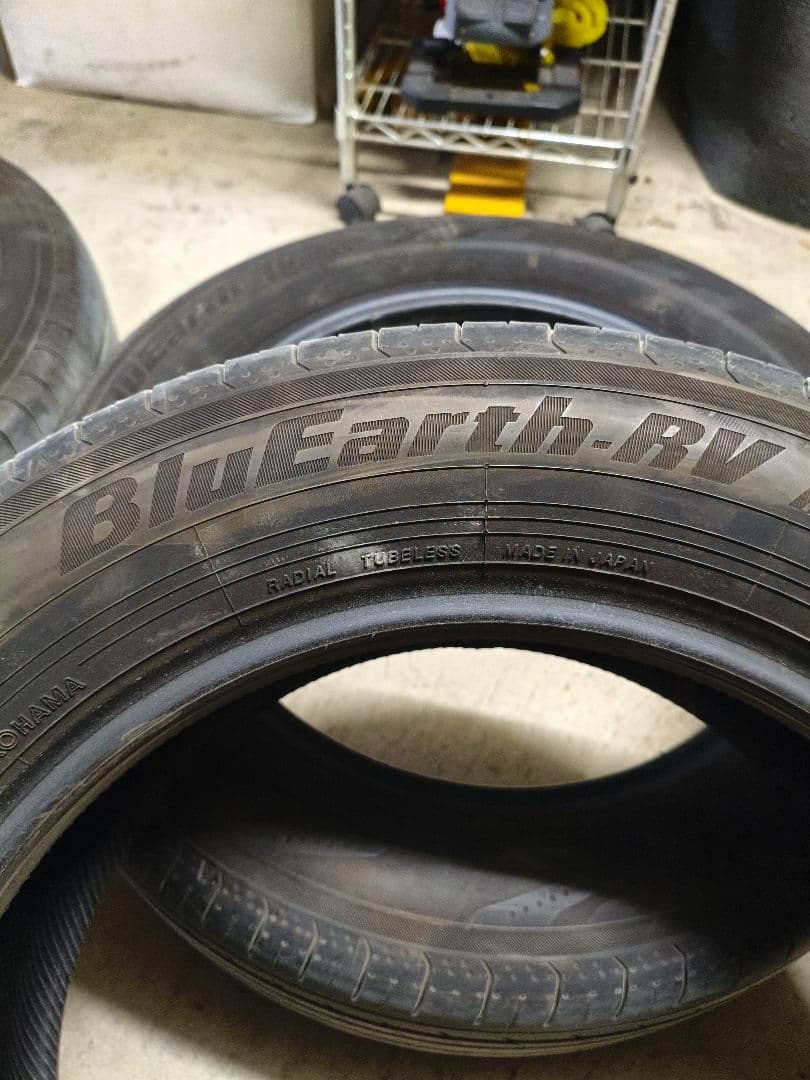 205/60R16 YOKOHAMA BluEarth-RV 4本セット