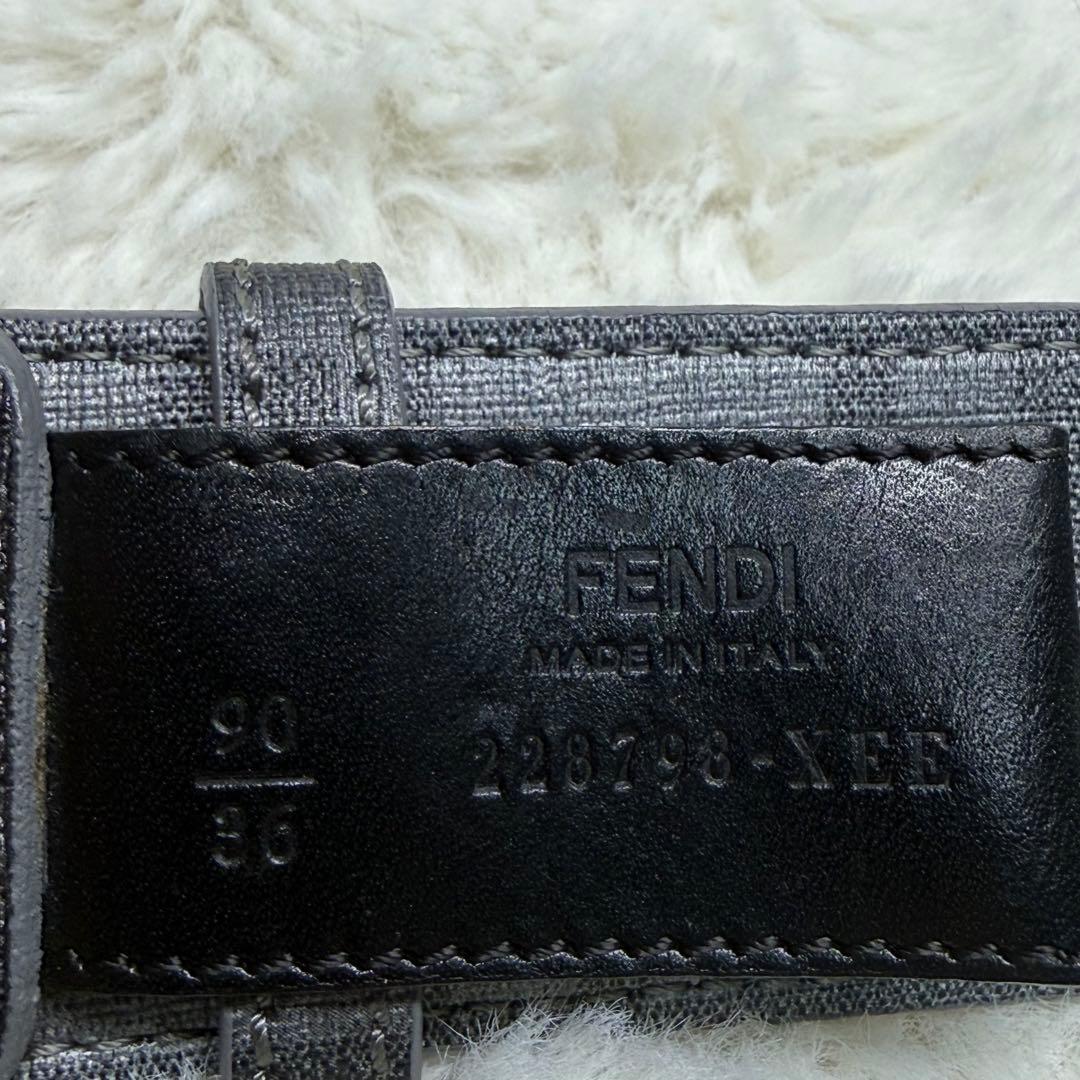 ようた現行 FENDI フェンディ ベルト FF スクエア ネイビー 90