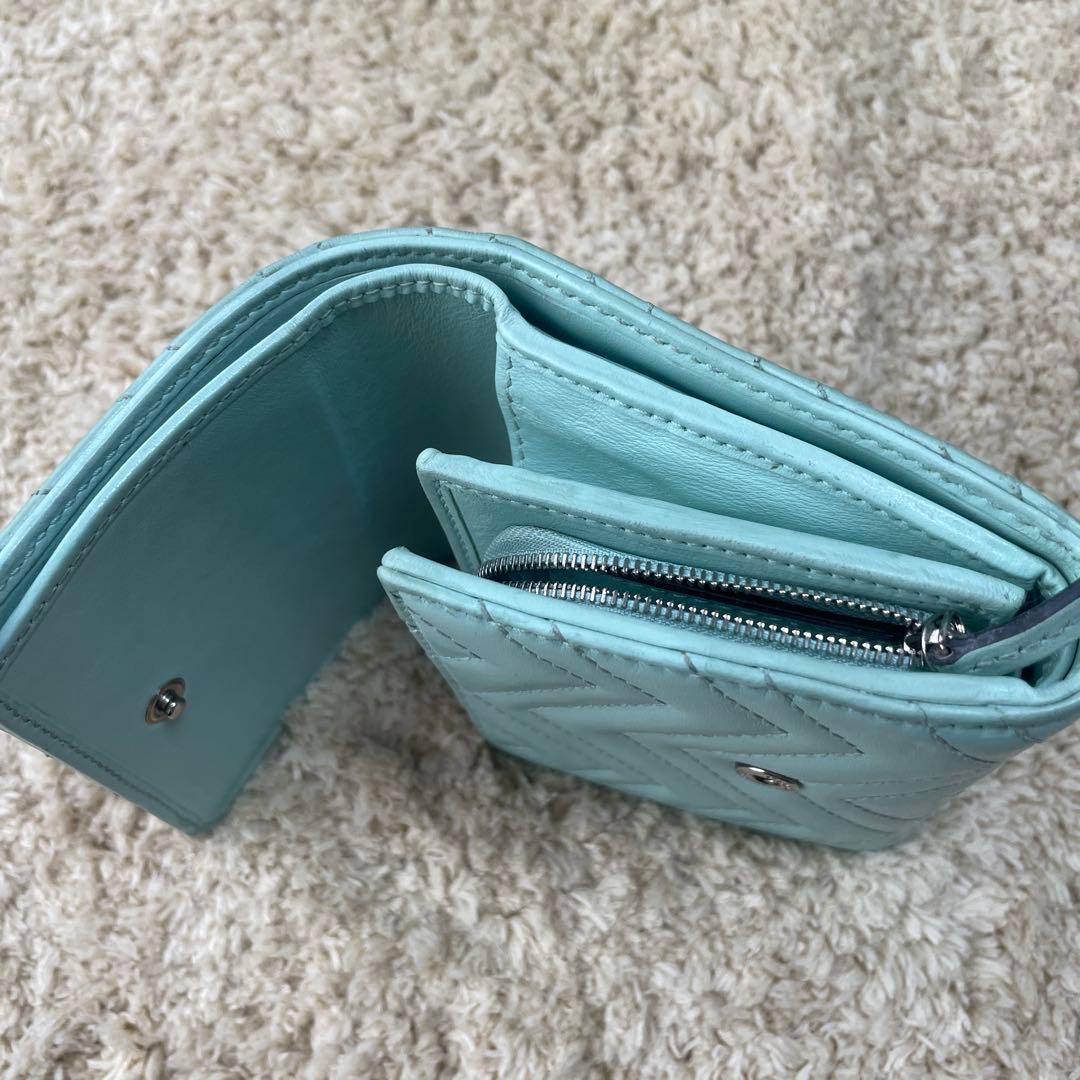 GUCCI ライトブルー 二つ折り財布