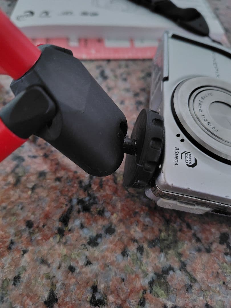 【良品】FUJIFILM FinePix F40fd デジタルカメラ