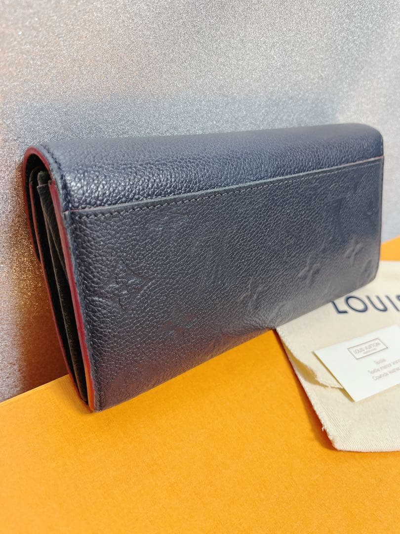 ルイヴィトン二つ折り財布 ネイビー 箱無し 保存袋あり