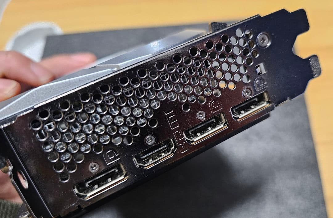 グラフィックボード・グラボ・ビデオカード MSI Radeon RX 6600 XT 8GB