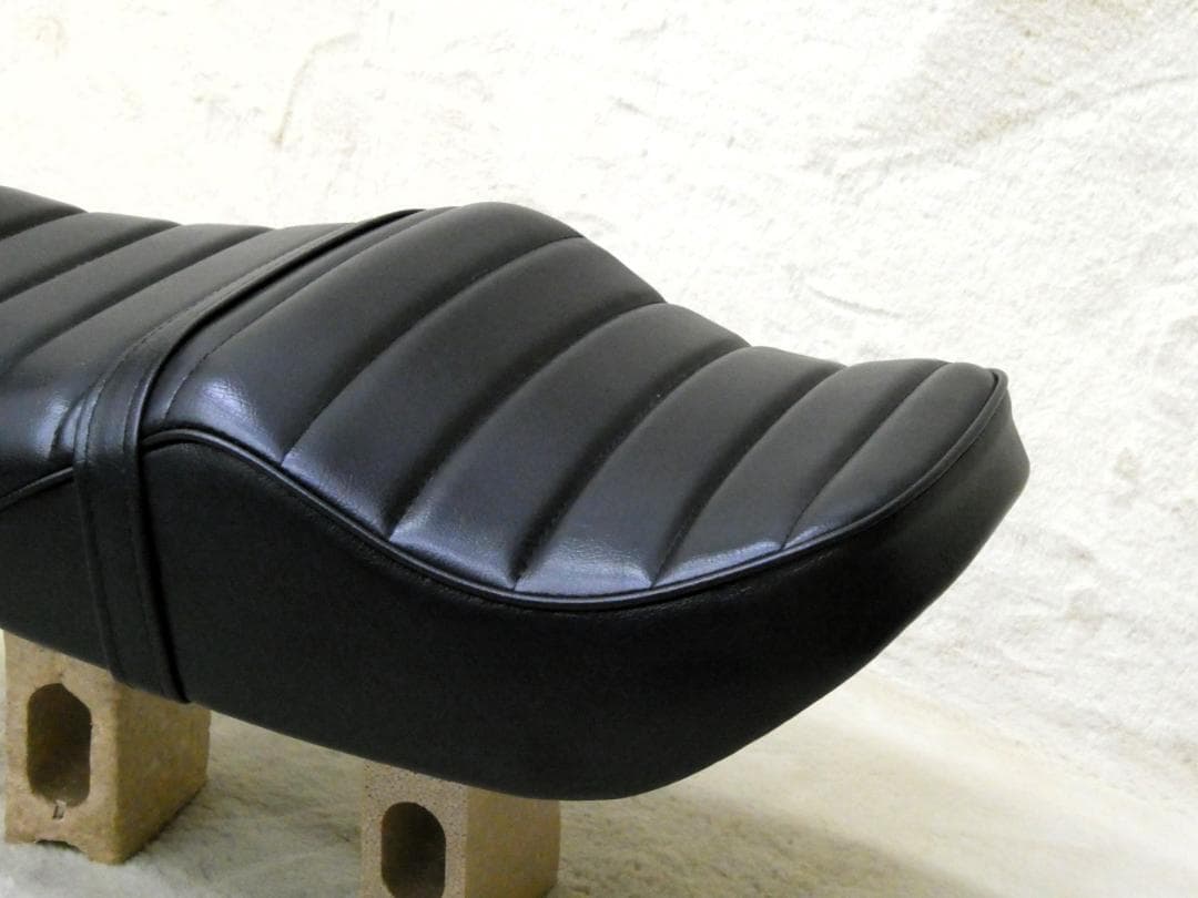 ジェイド250 タックロール シート 黒皮 /完成品 JADE250