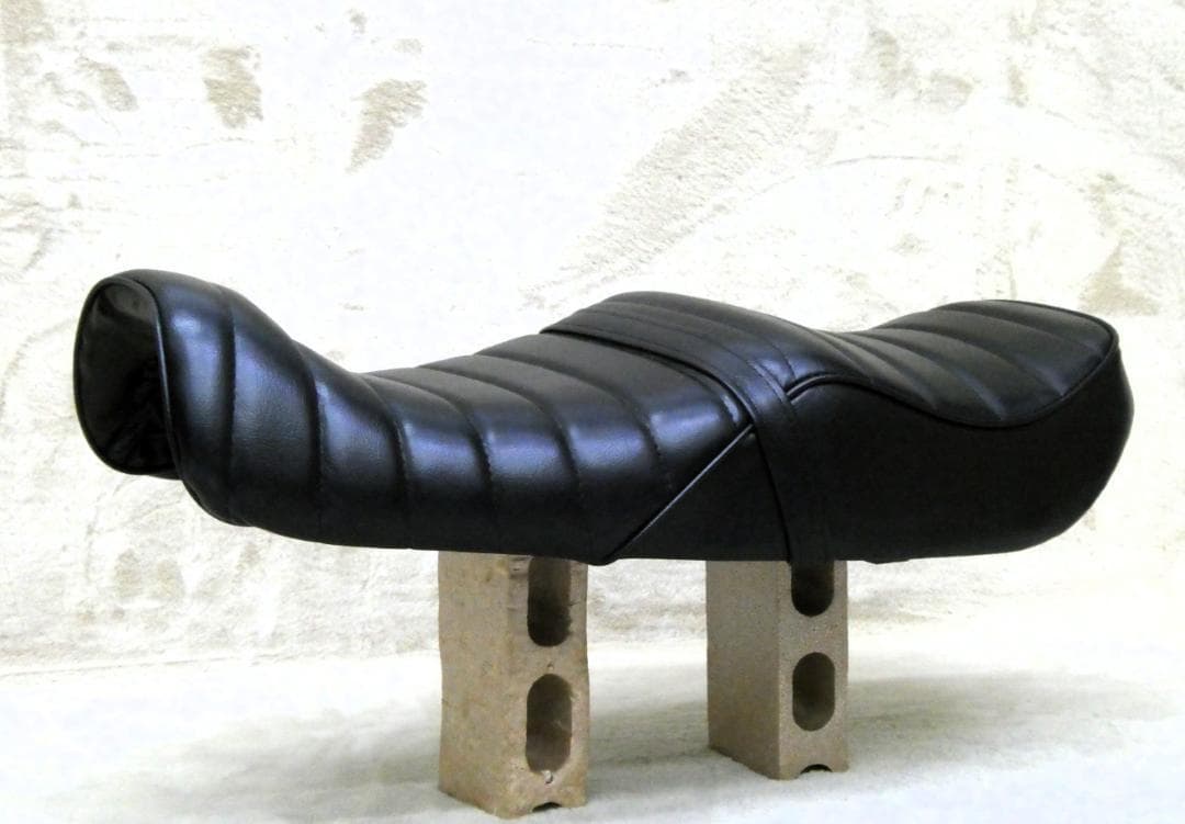ジェイド250 タックロール シート 黒皮 /完成品 JADE250
