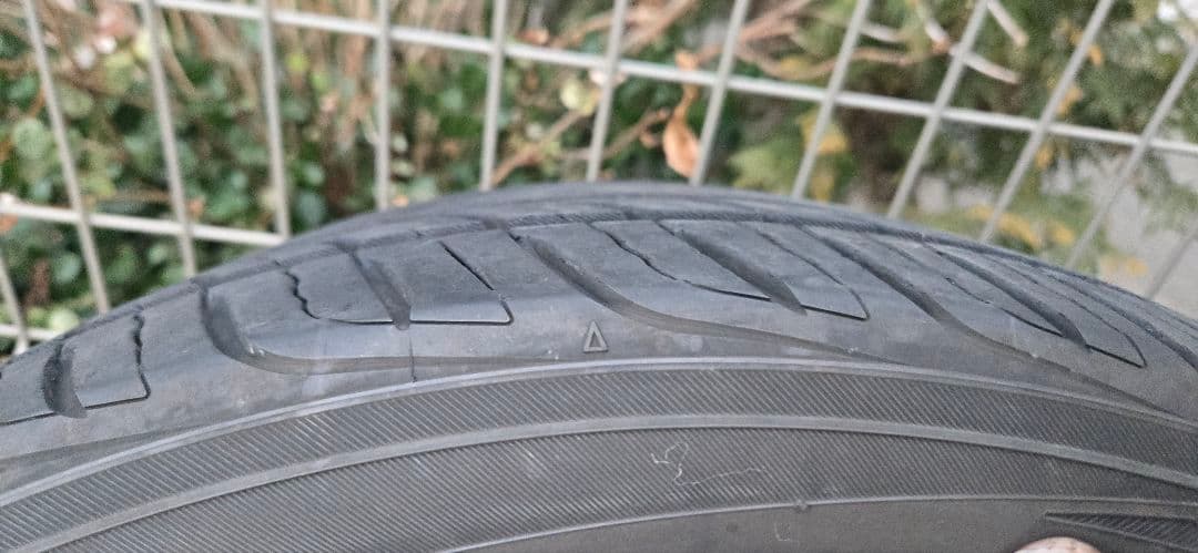 YOKOHAMA245/40/R20 4本セット24年製 バリ山2個口送料込み①