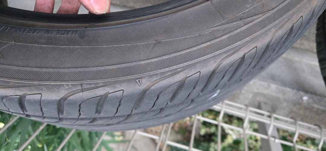 YOKOHAMA245/40/R20 4本セット24年製 バリ山2個口送料込み①