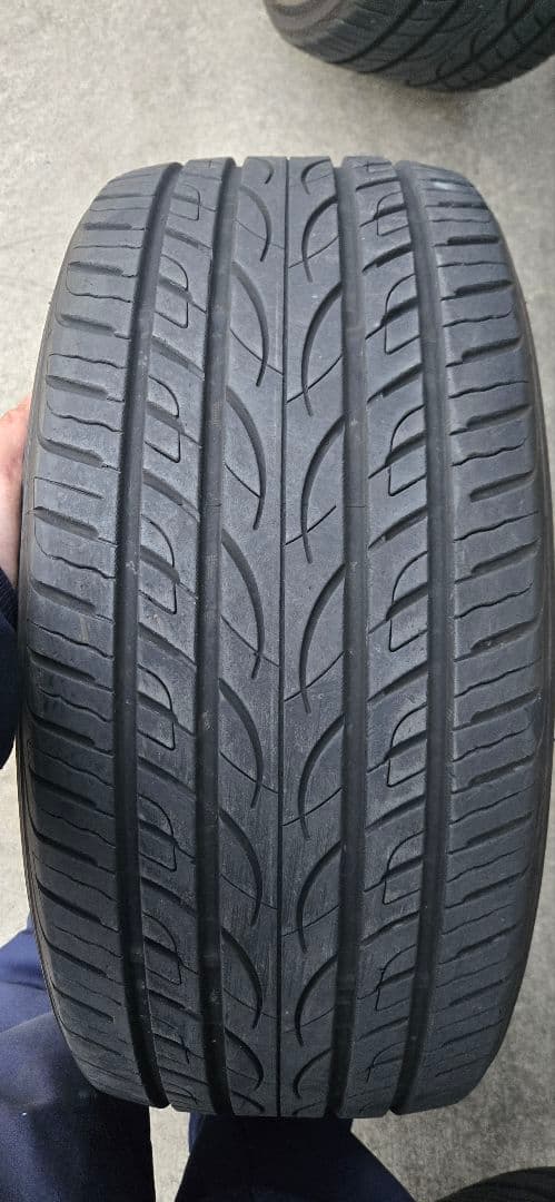 YOKOHAMA245/40/R20 4本セット24年製 バリ山2個口送料込み①