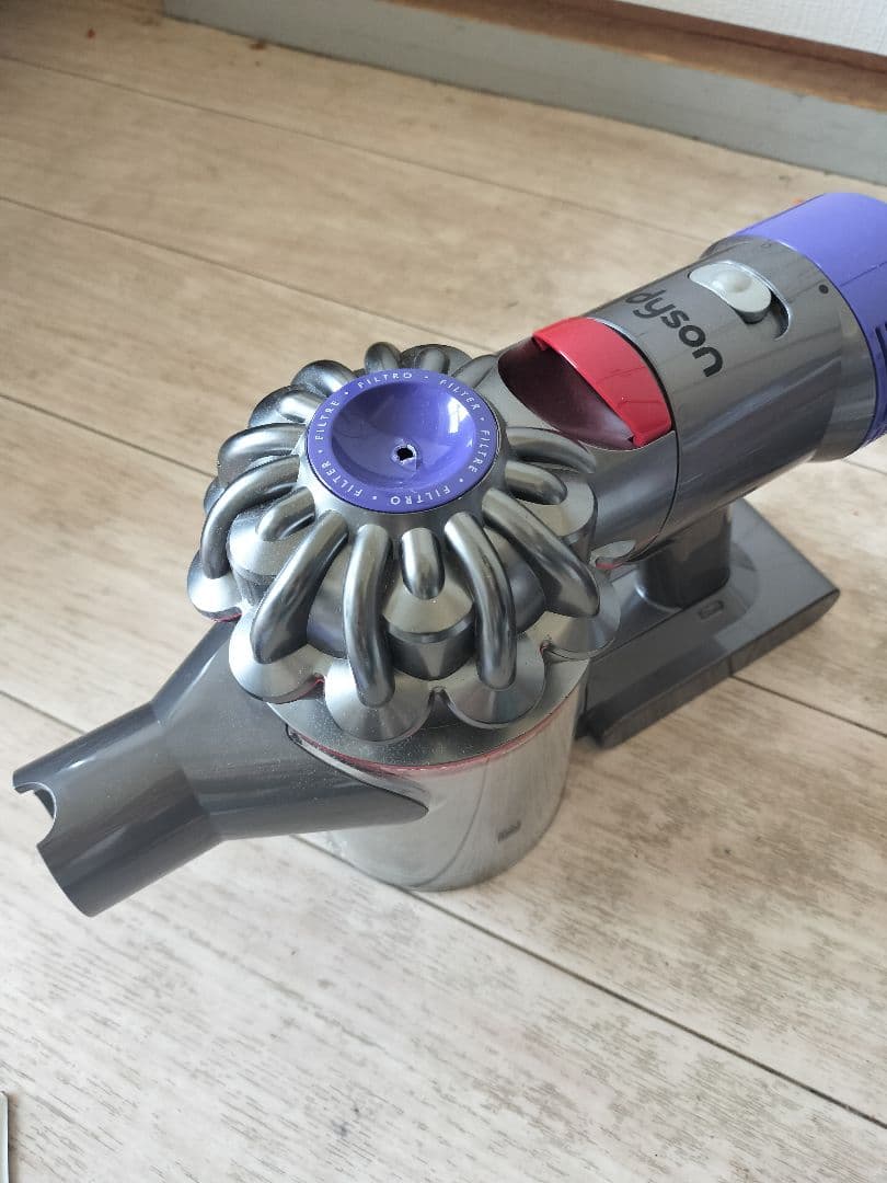 ダイソン V10 コードレススティッククリーナー dyson