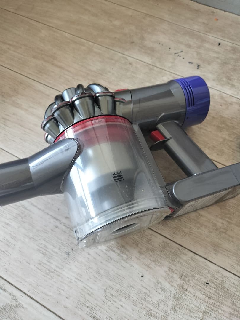 ダイソン V10 コードレススティッククリーナー dyson