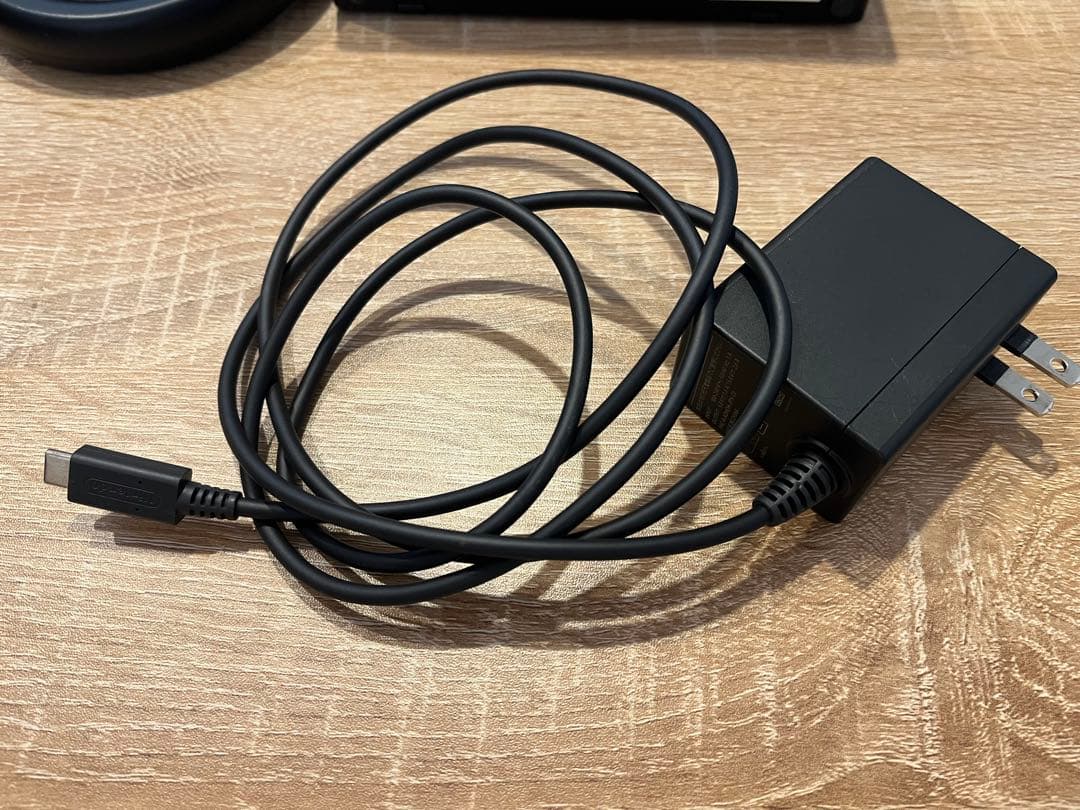 【中古】Nintendo Switch 旧モデル／グレー　マリオカート8