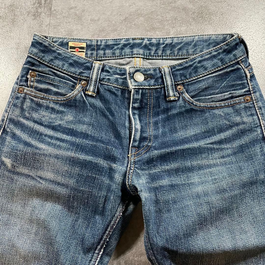 MOMOTARO ストレートジーンズ w26 ヒゲ フェード