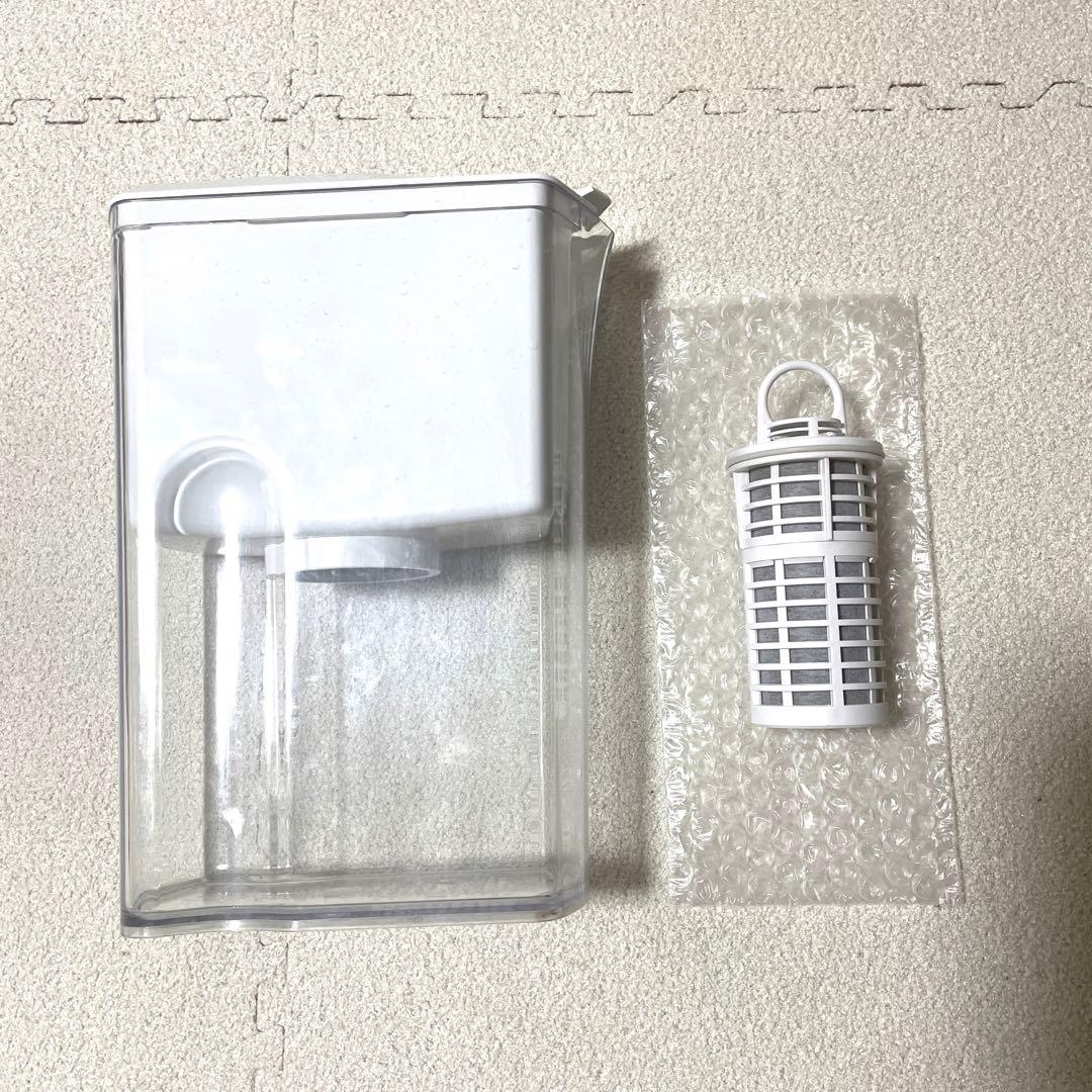 ウルオ 浄水ポット本体＋カートリッジのセット