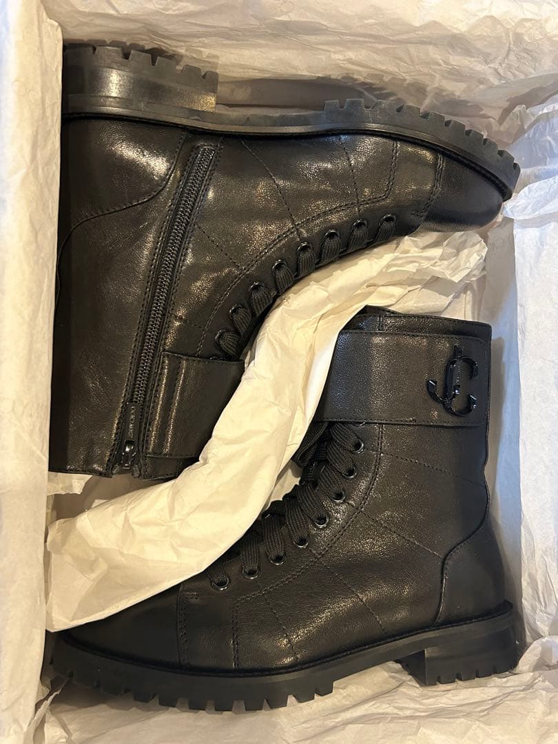 新品　Jimmy chooジミーチュウ　レースアップ　ブーツ　　サイズ３７