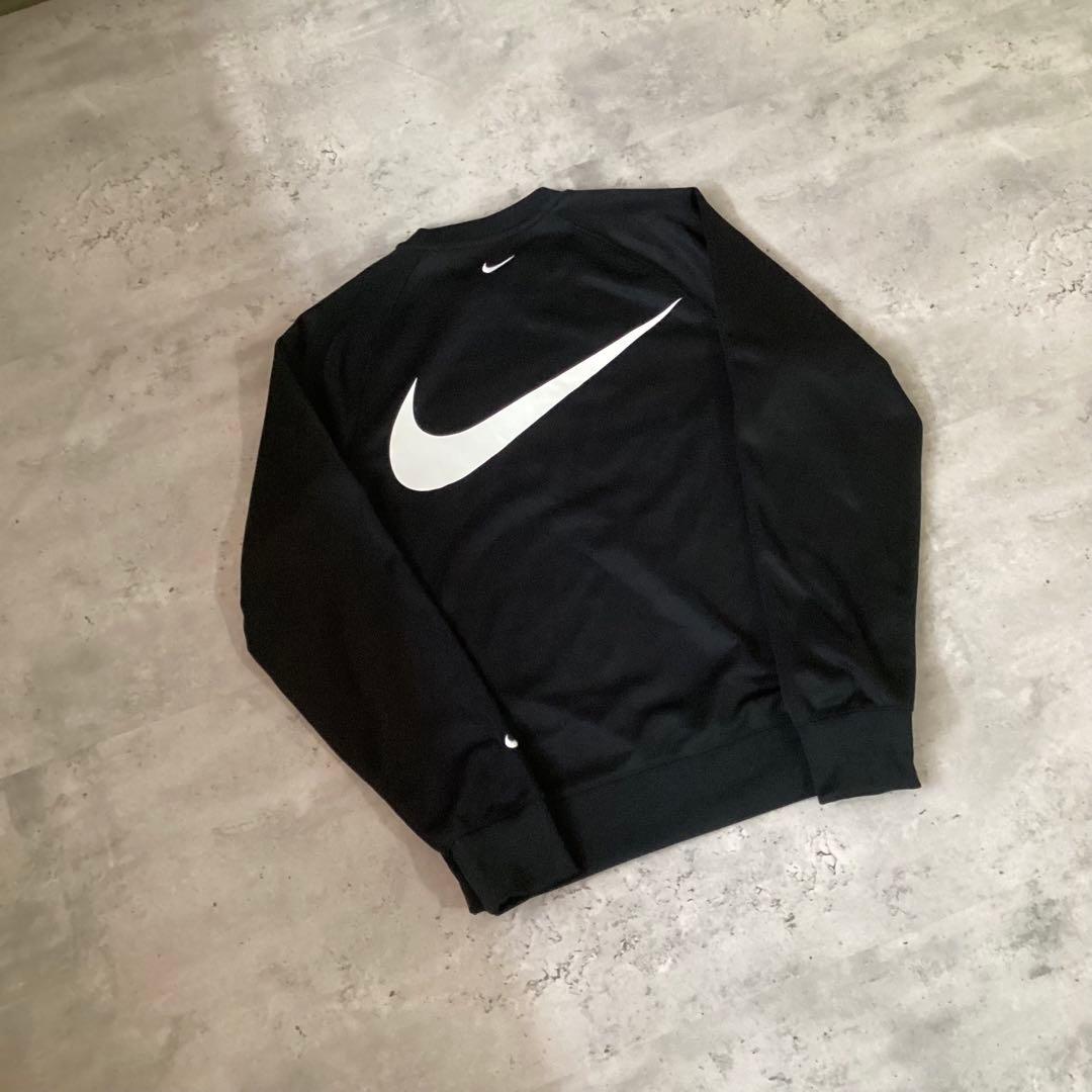 NIKE ナイキ　スポーツウェア　　長袖　ブラック　黒
