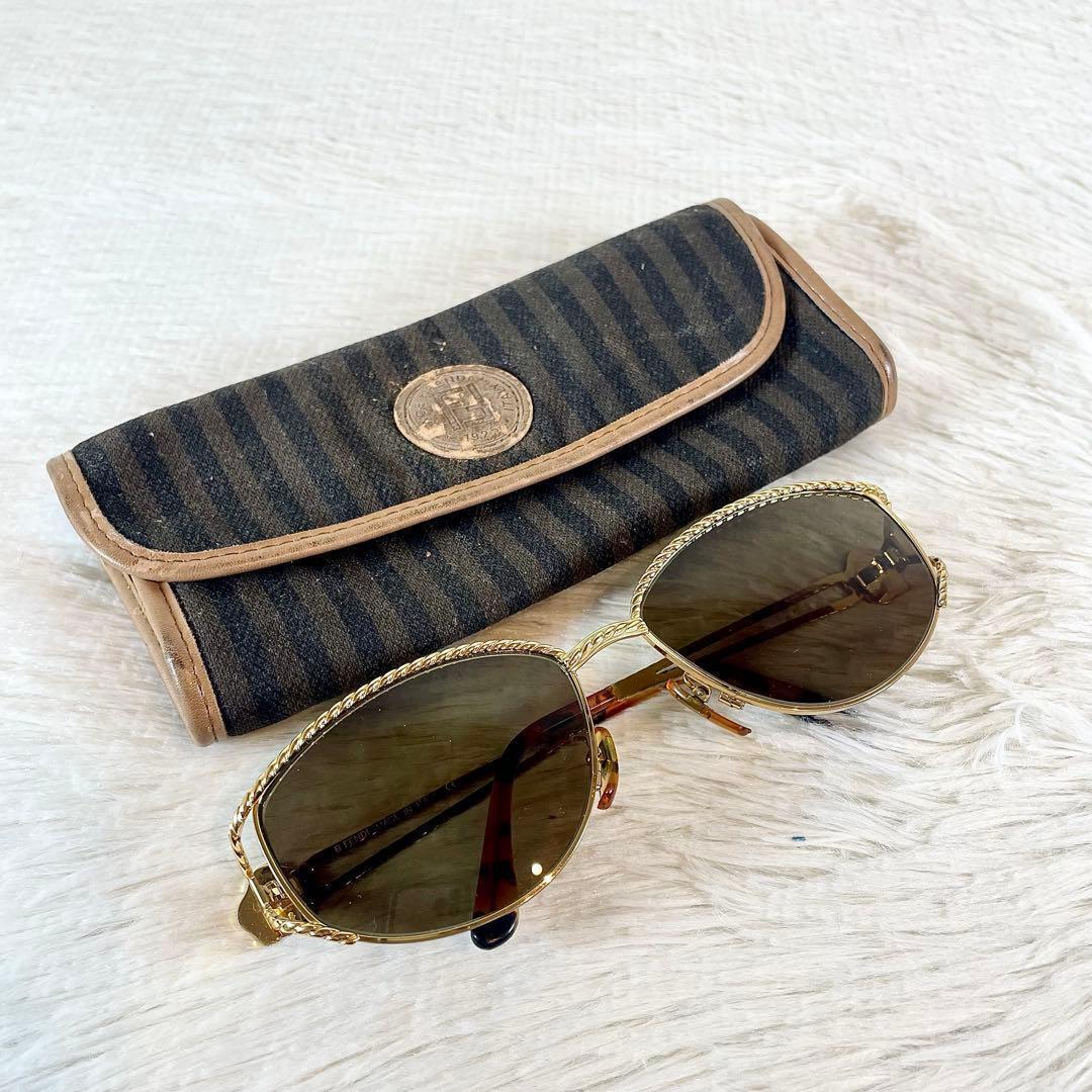 美品　FENDI　サングラス　SL7022　ブラウンレンズ　ゴールドフレーム