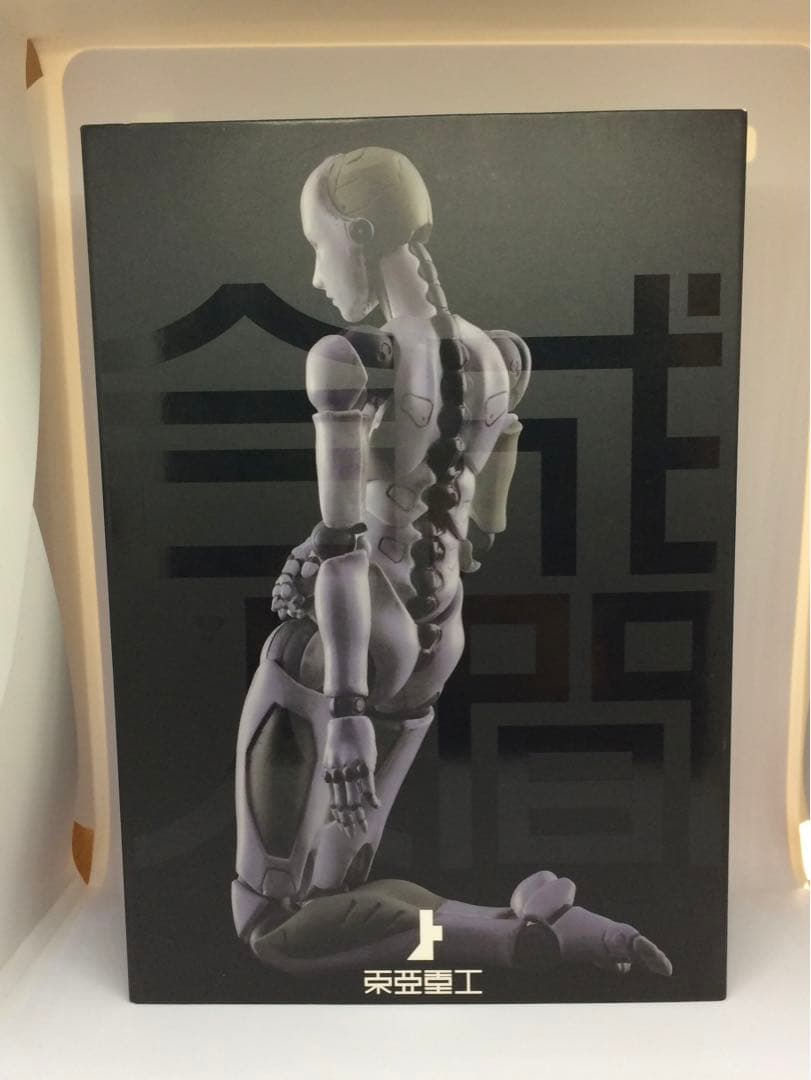 東亜重工製　1/12 合成人間　♀