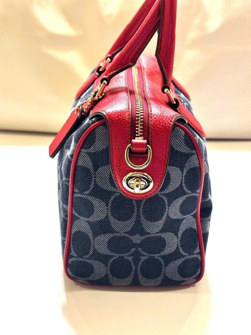 Coach /ボストンバッグ ネイビーとレッド/コーチ/デニム生地ミニボストン