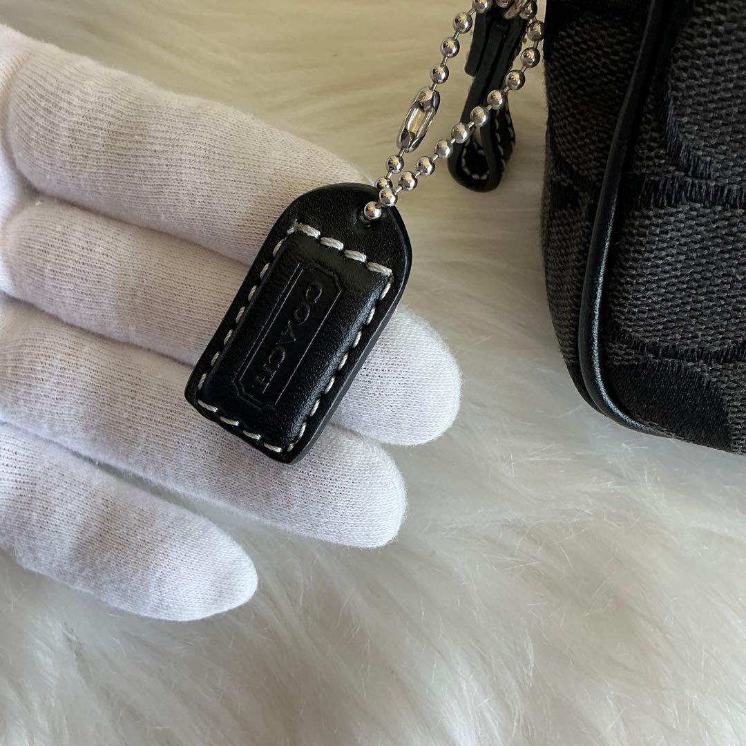 COACHコーチシグネチャー ウエストバッグ サコッシュ ボディバッグ 肩掛け