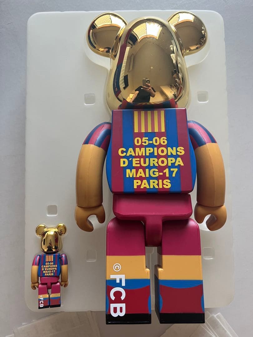 BE@RBRICK 100%+400%×FCバルセロナ　ベアブリック