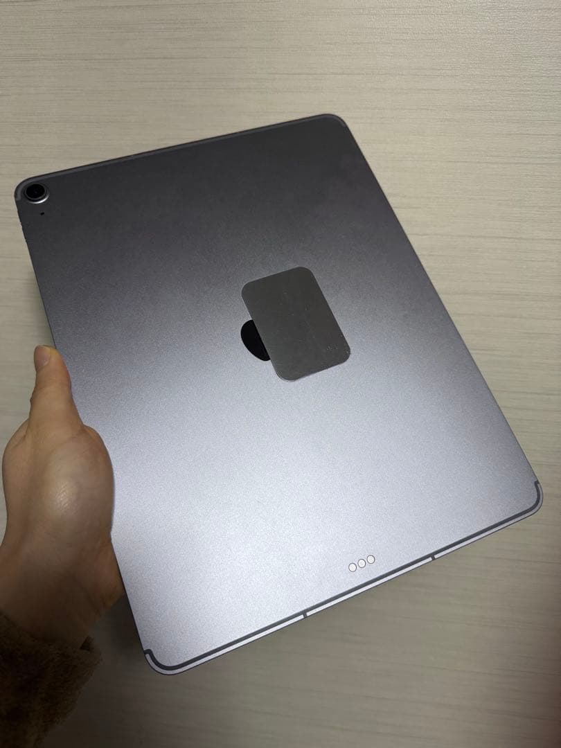 未使用に近いIPad Air 第7世代 13インチ WiFi+Cellular