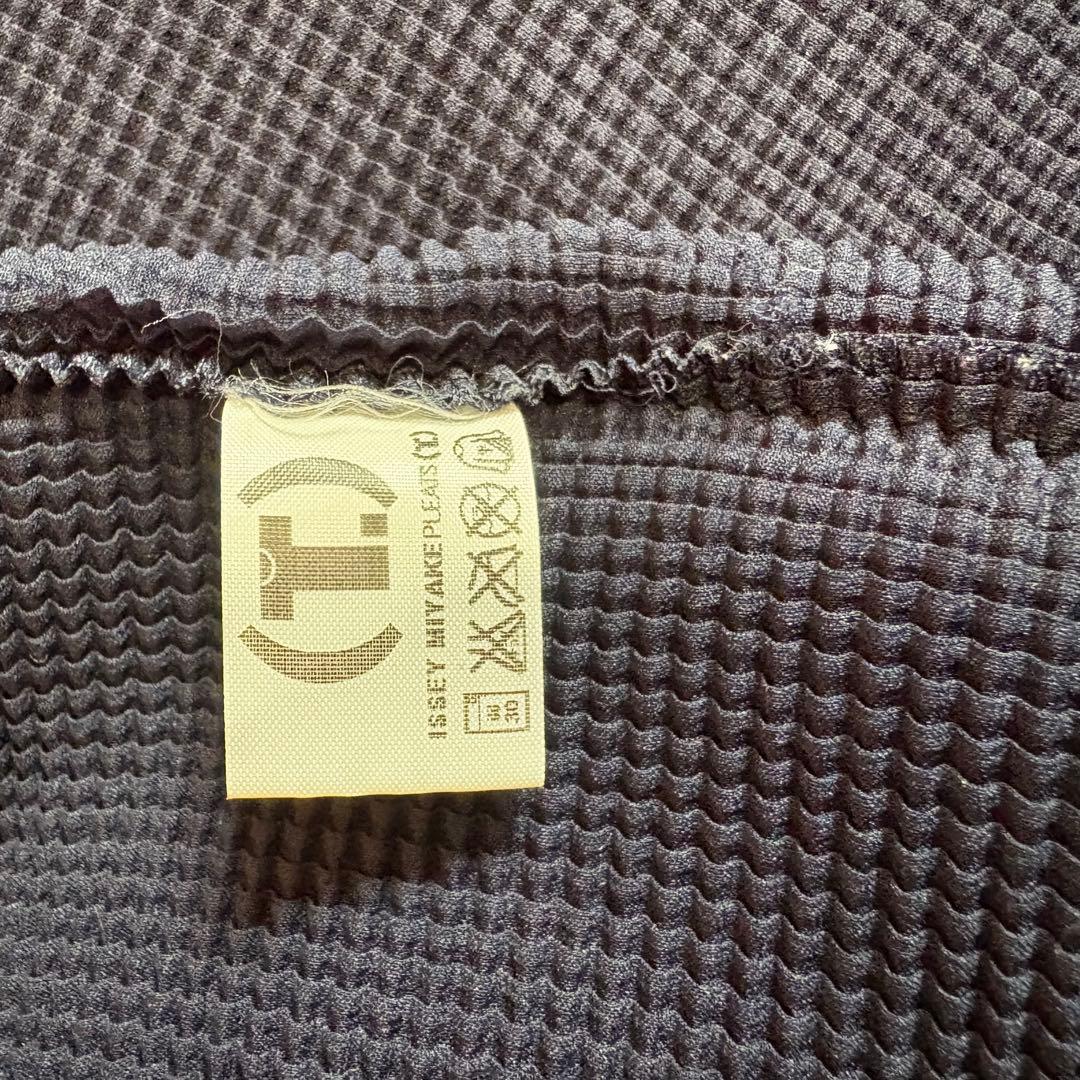 ISSEY MIYAKE 上品プリーツカットソー　プリーツプリーズ