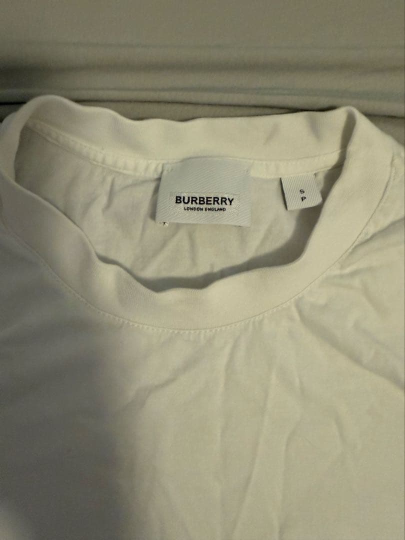 Burberry Tシャツ