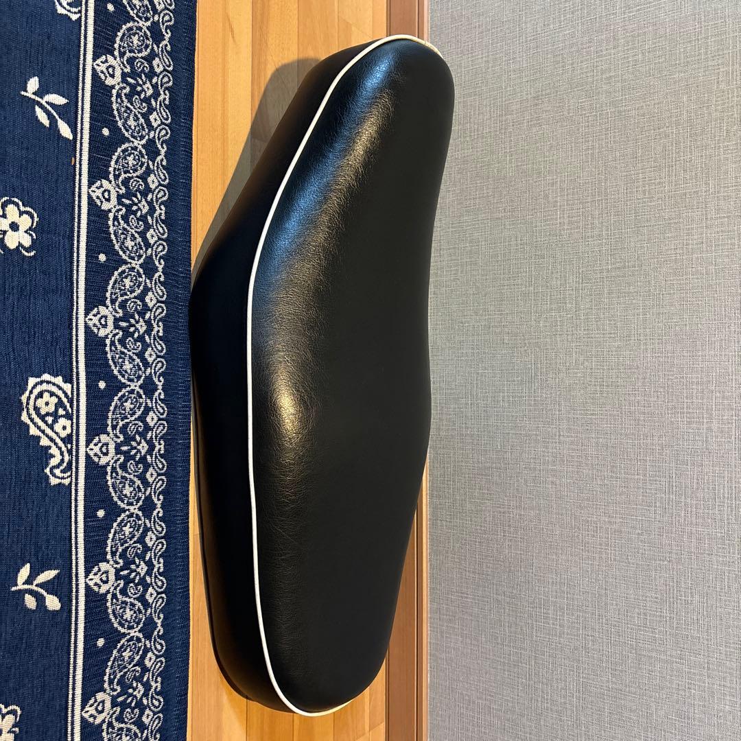 カワサキ　W650 純正張り替え　シート