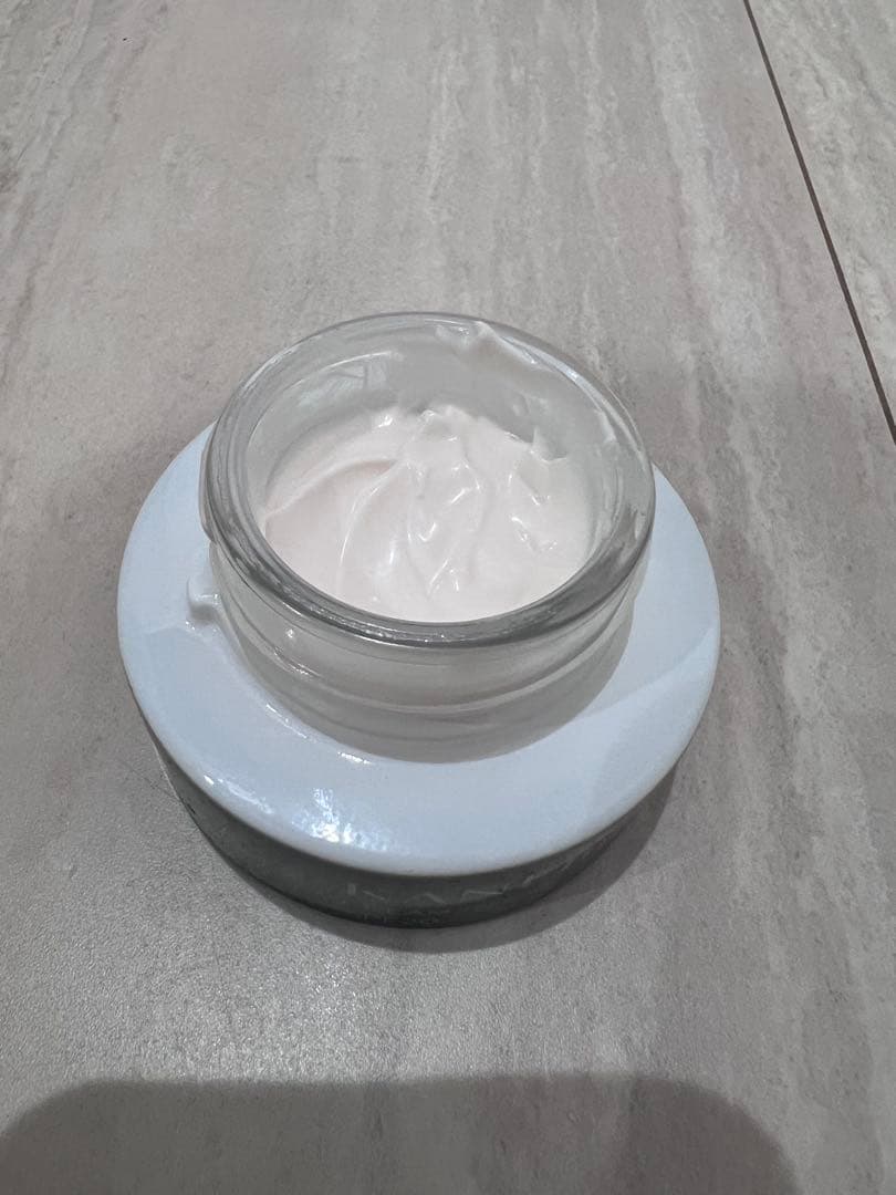 美品　KANEBO クリーム イン デイ SPF20 40g