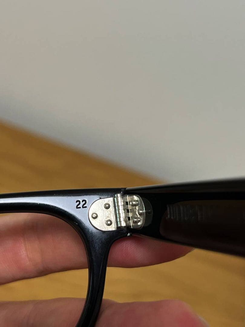 小物 JULIUS TART OPTICAL FDR 44/22 BLACK