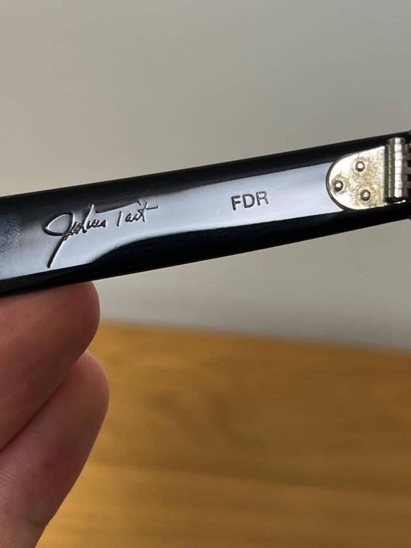 小物 JULIUS TART OPTICAL FDR 44/22 BLACK