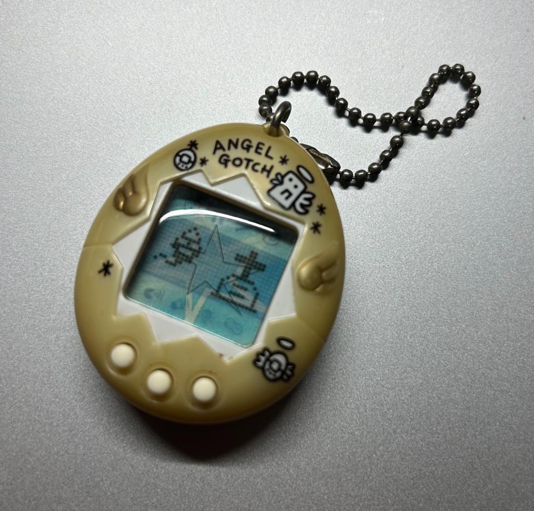 たまごっち未使用 初期型の白（ホワイト）1996 てんしのたまごっち中古1997