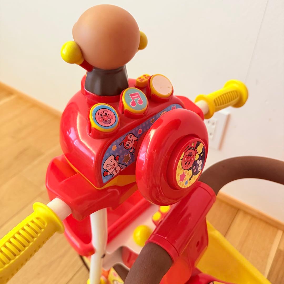 アンパンマン 三輪車 それいけ！アンパンマン デラックスII レッド 赤