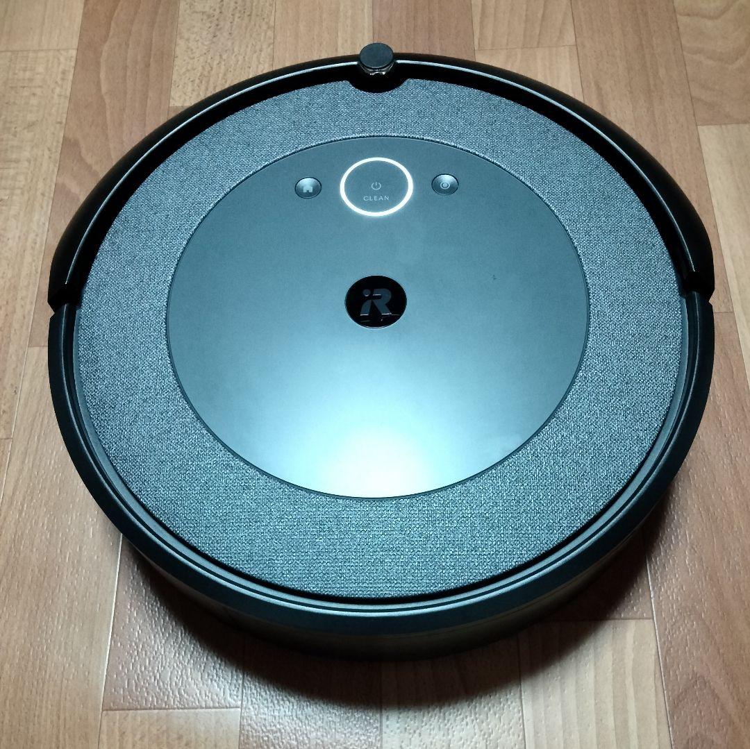 ルンバiRobotルンバi3【22年製】合計使用時間3時間未満　極美品