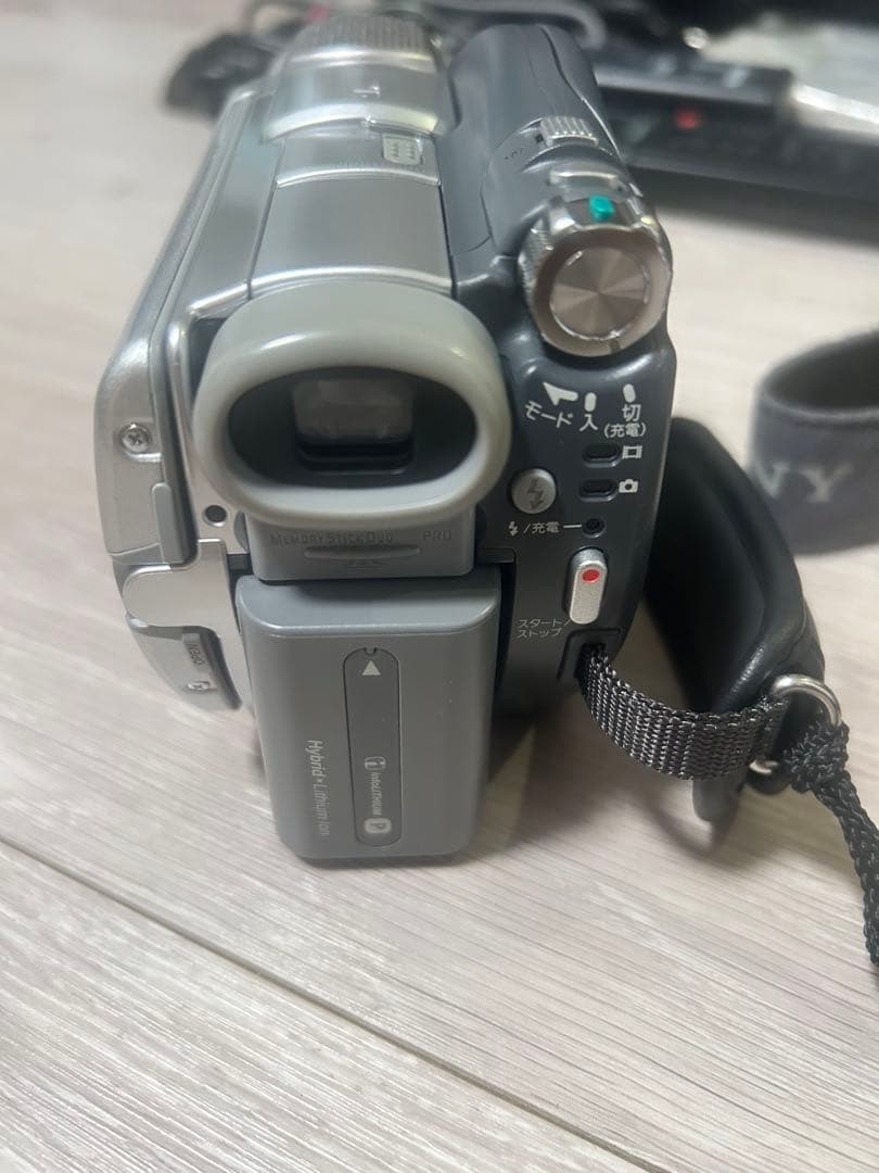 SONY Handycam DCR-DVD 505 4.0メガピクセル 本体