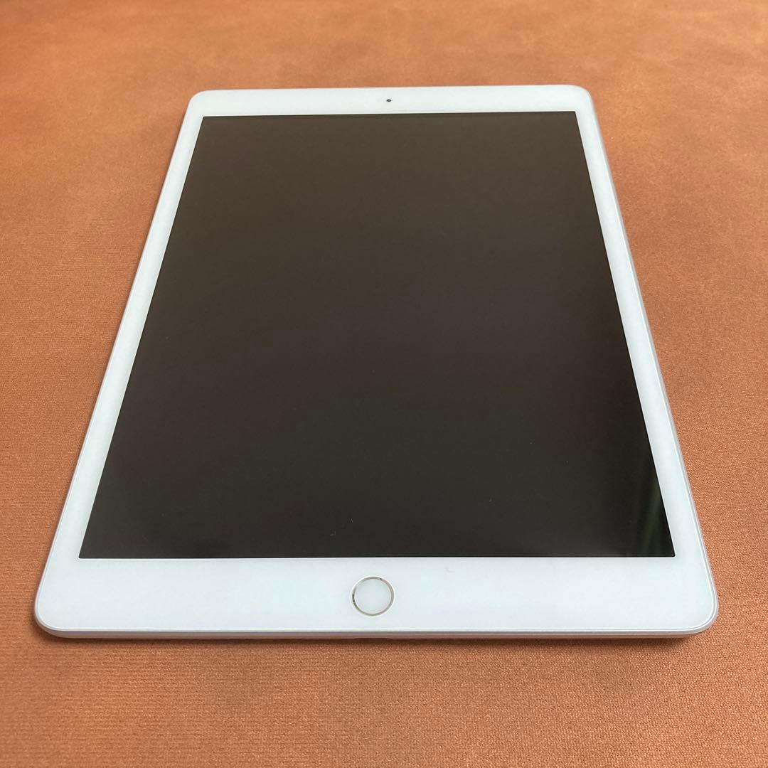 674【早い者勝ち】電池最良好☆iPad8 第8世代 32GB WIFIモデル☆