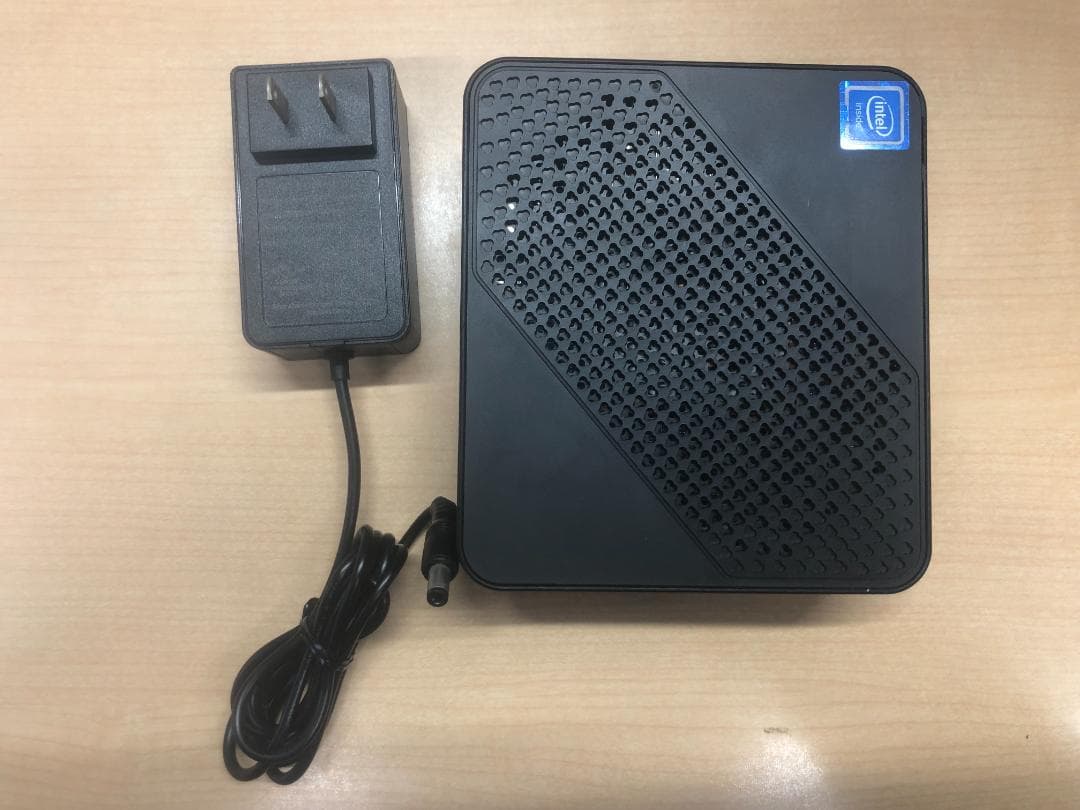 MINISFORUM U700 ミニPC