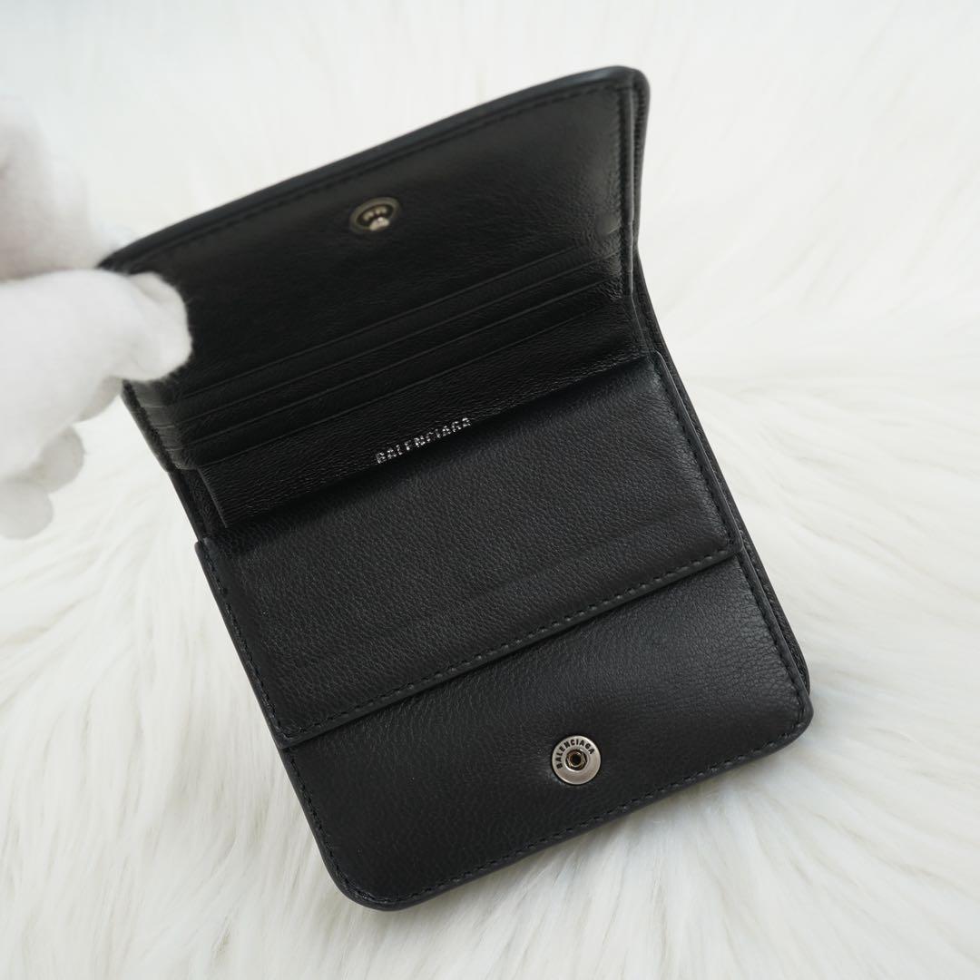 未使用品　BALENCIAGA バレンシアガ　二つ折り財布　ロゴグラム　ブラック