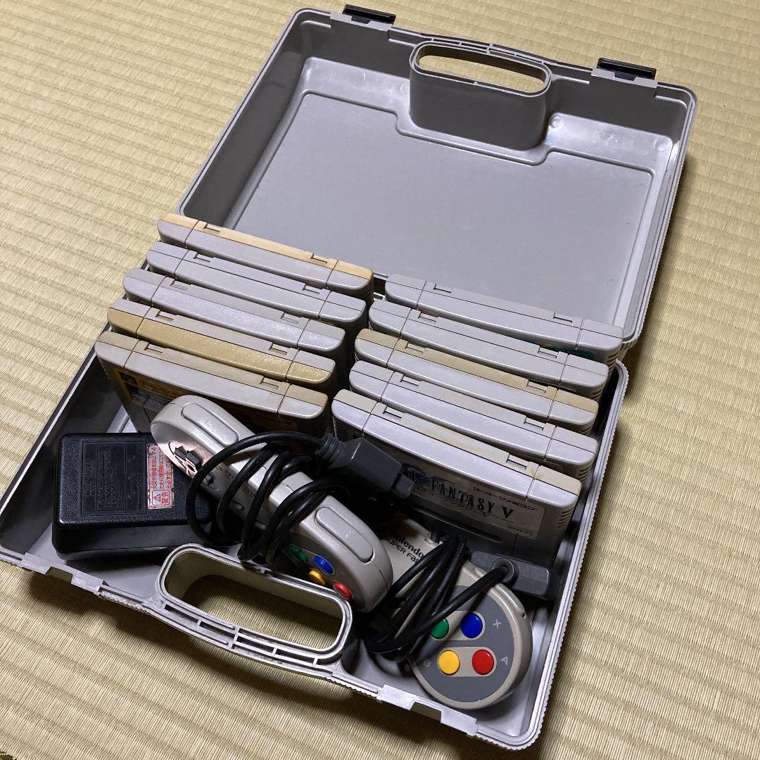 スーパーファミコン本体＋ソフト10個、ケース付き