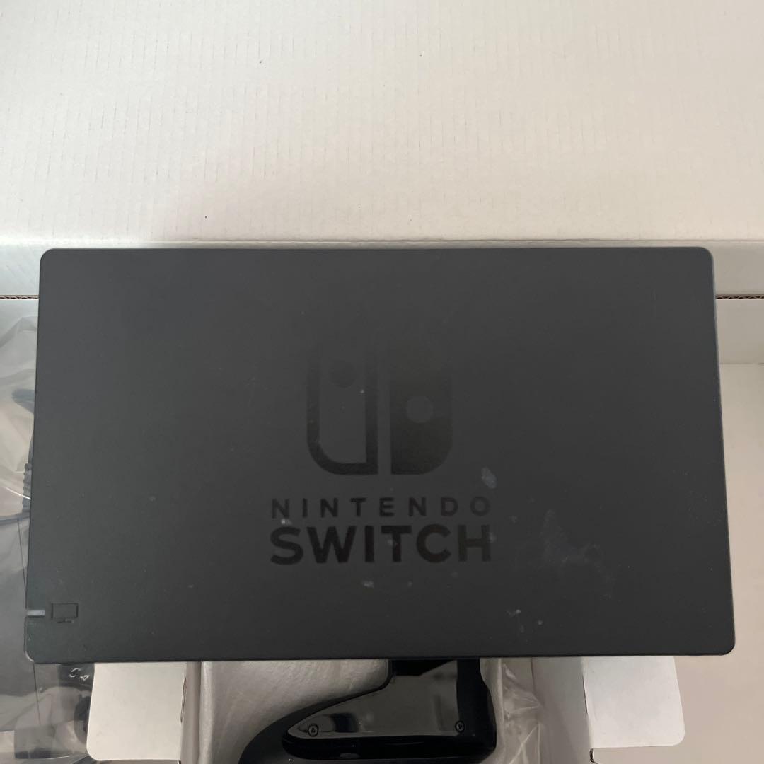 【持ち運びケース付き】Nintendo Switch 本体+付属品全て