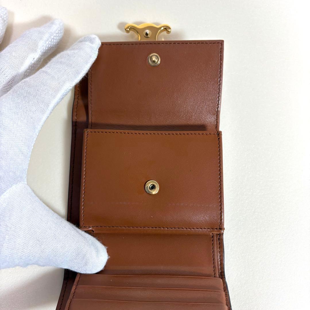 付属品CELINE トリオンフ スモール フラップ ウォレット 三つ折り タン