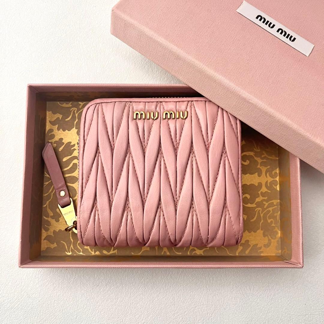 MIU MIU マテラッセ コンパクト ラウンドジップ 財布 箱付き0205-④