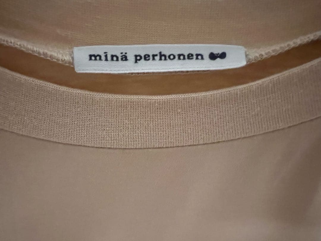 【極美品】ミナペルホネン minaperhonen 半袖Tシャツ　チョウチョ