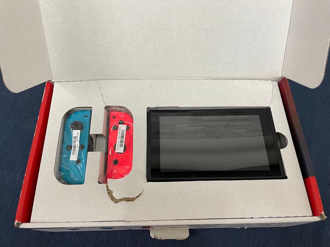 Nintendo Switch 本体 ニンテンドー　スイッチ
