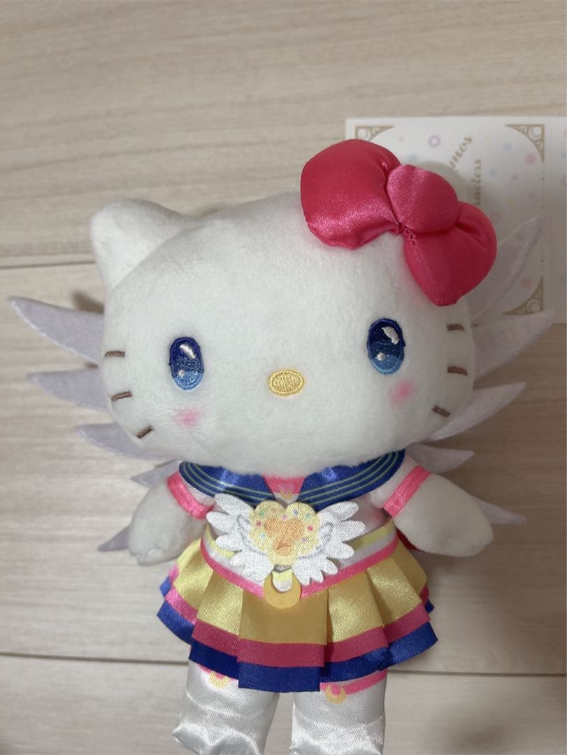 新品　サンリオ　キティ　セーラームーン　マスコット　キーホルダー　ぬいぐるみ