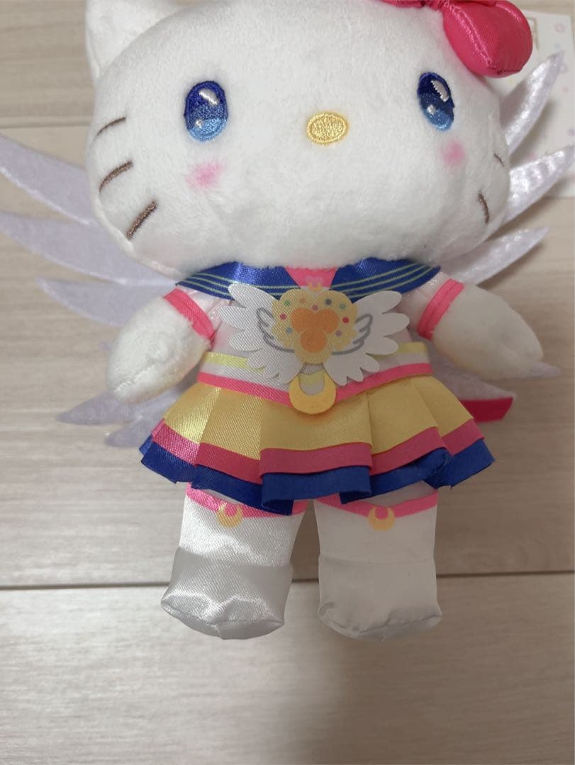 新品　サンリオ　キティ　セーラームーン　マスコット　キーホルダー　ぬいぐるみ