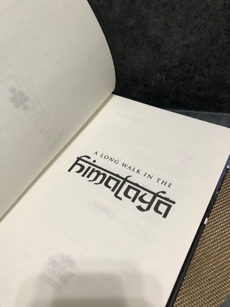 洋書 A Long Walk in the Himalaya Garry Weare